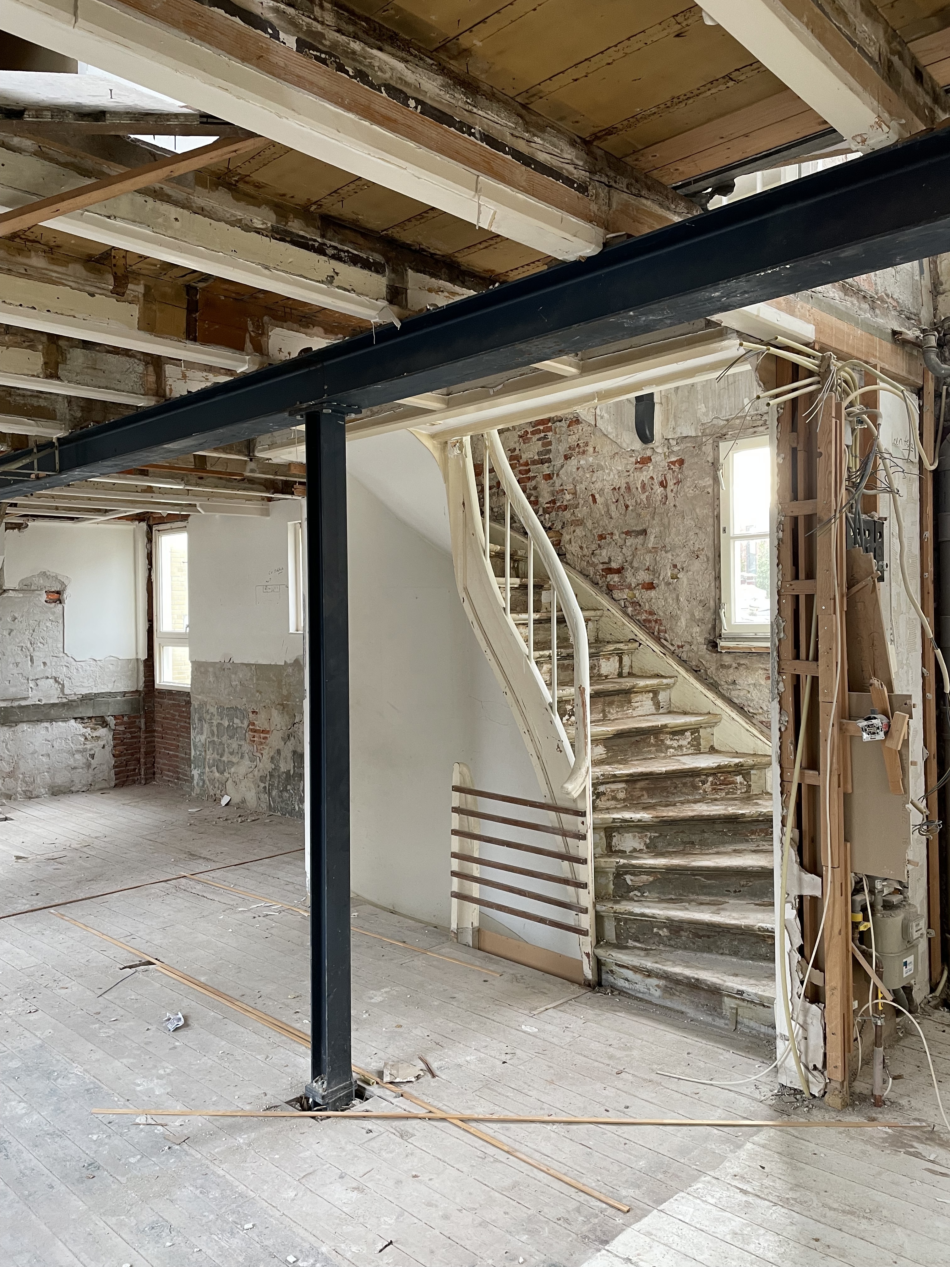 SPLITSING EN RENOVATIE